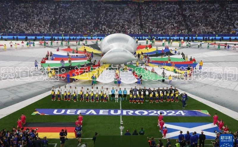 赛道竞速：运动赛车赛事的精彩瞬间